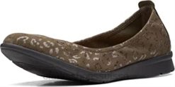 Ballerines Jenette Ease pour femmes en tissu olive Clarks femmes N6R8B253 Clarks