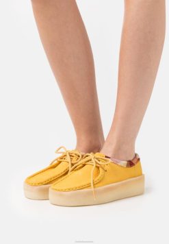 mocassins coupe wallabee clarks jaunes unisexe N6R8B6947 Clarks jaune